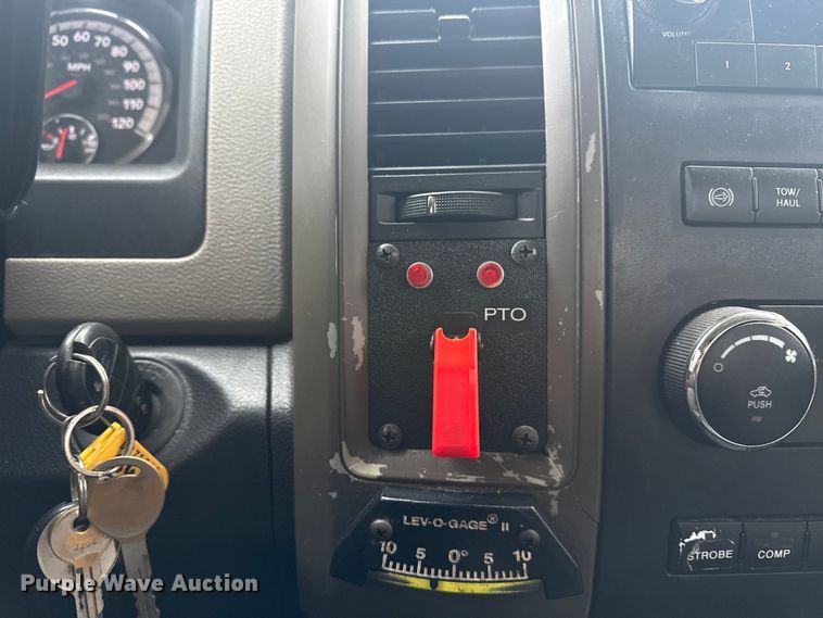 image for item EG1837 2012 Dodge Ram 4500HD bucket truck