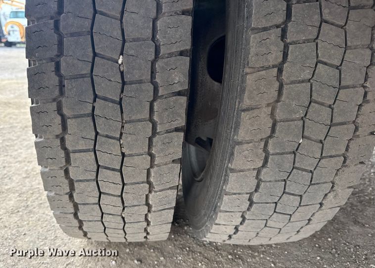 image for item EG1837 2012 Dodge Ram 4500HD bucket truck