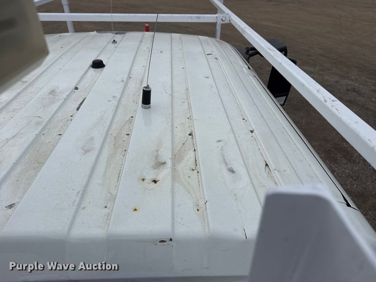 image for item EG1842 2010 International 7500 crane truck