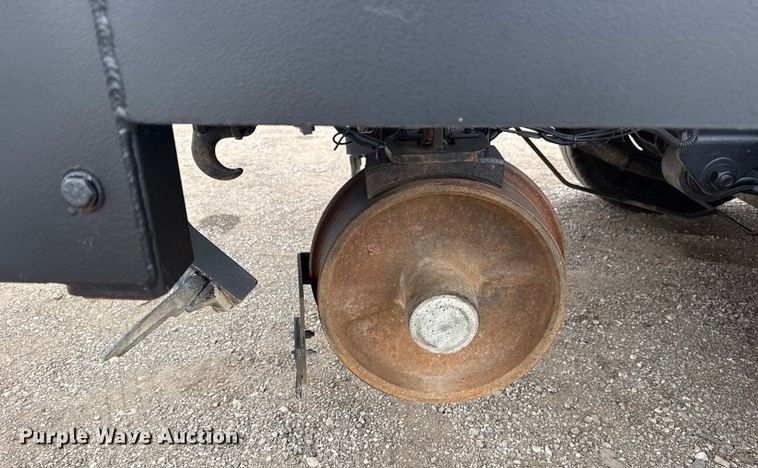 image for item EG1842 2010 International 7500 crane truck