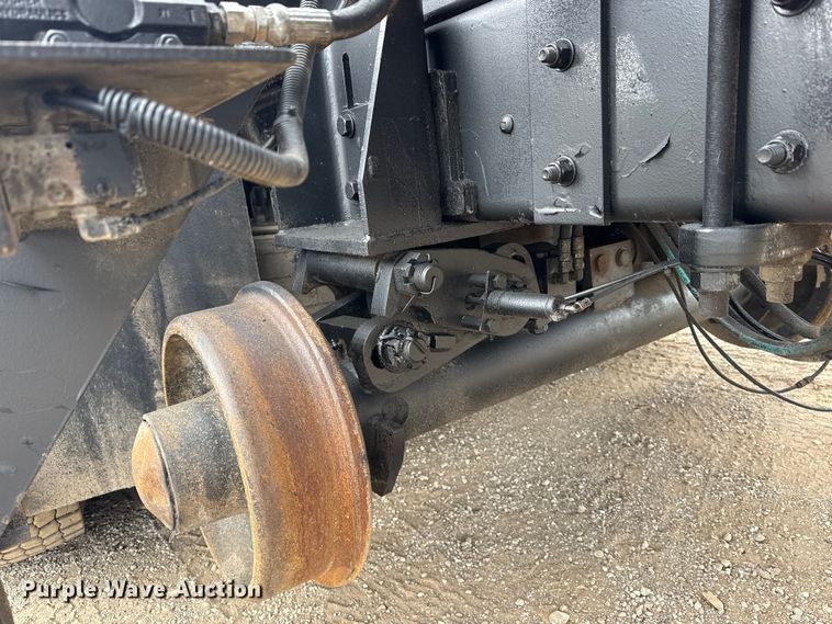 image for item EG1842 2010 International 7500 crane truck