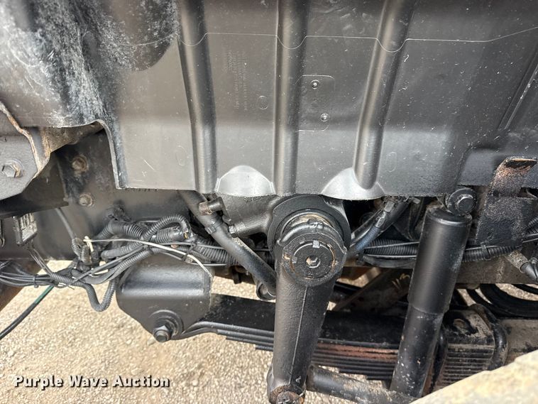 image for item EG1842 2010 International 7500 crane truck