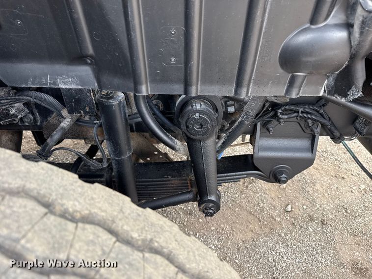 image for item EG1842 2010 International 7500 crane truck