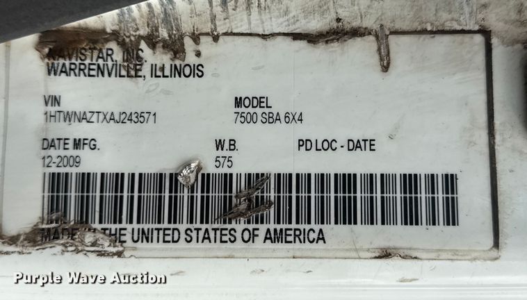 image for item EG1842 2010 International 7500 crane truck