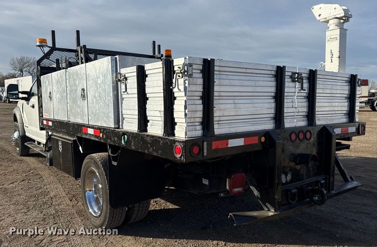 image for item EG1861 2018 Ford F550 Super Duty XL flatbed truck