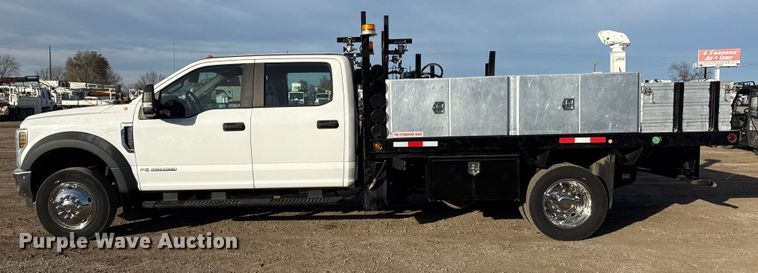 image for item EG1861 2018 Ford F550 Super Duty XL flatbed truck