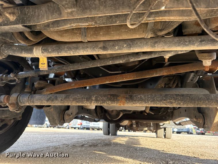 image for item EG1861 2018 Ford F550 Super Duty XL flatbed truck