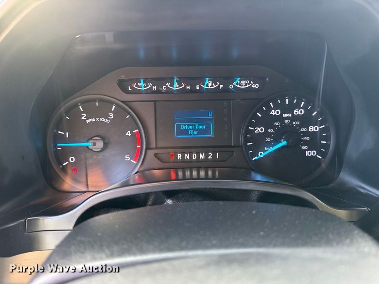 image for item EG1861 2018 Ford F550 Super Duty XL flatbed truck