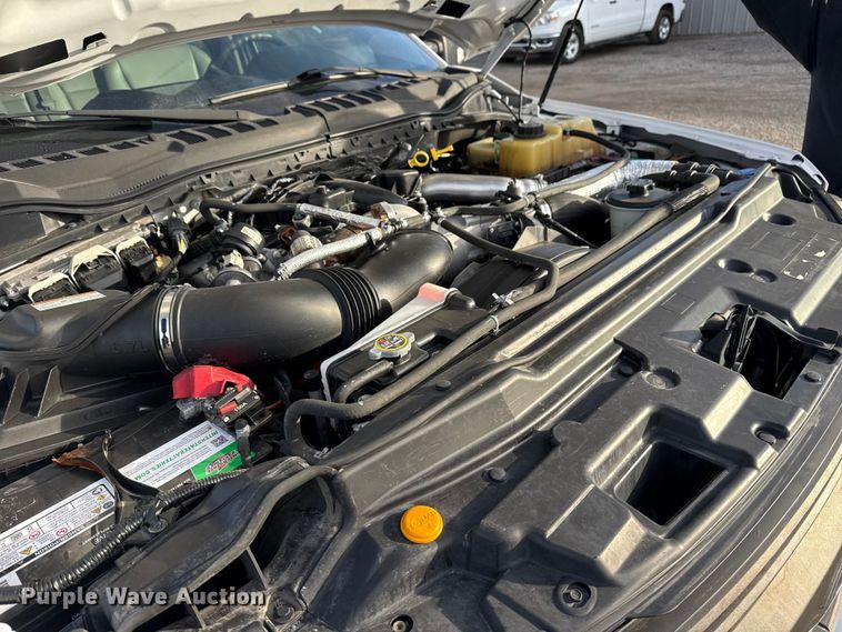 image for item EG1861 2018 Ford F550 Super Duty XL flatbed truck