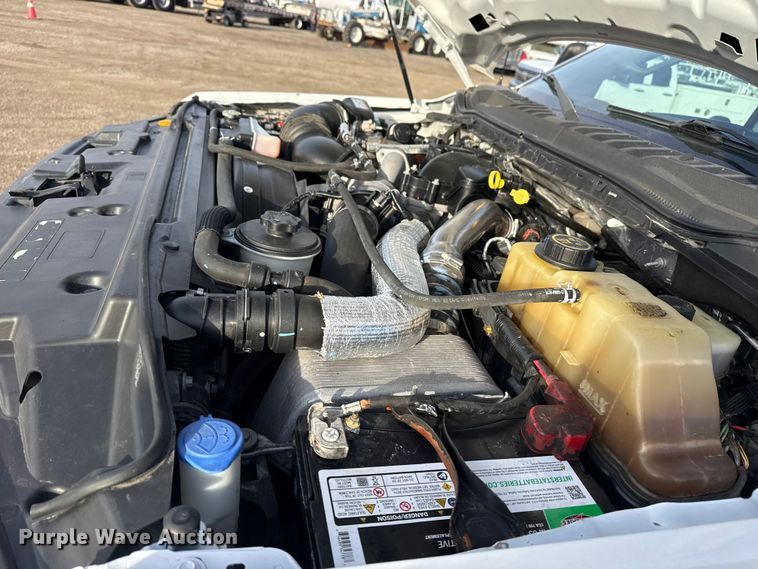 image for item EG1861 2018 Ford F550 Super Duty XL flatbed truck