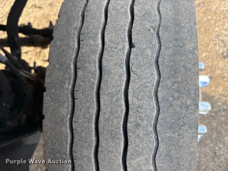 image for item EG1861 2018 Ford F550 Super Duty XL flatbed truck