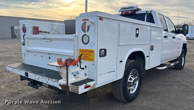 image for item EG1862 2016 Chevrolet 2500HD Double Cab utility bed pickup truck