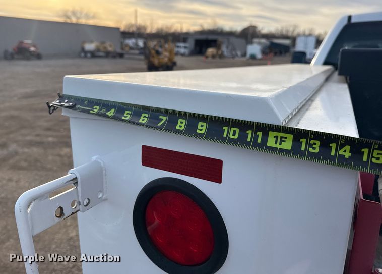 image for item EG1862 2016 Chevrolet 2500HD Double Cab utility bed pickup truck