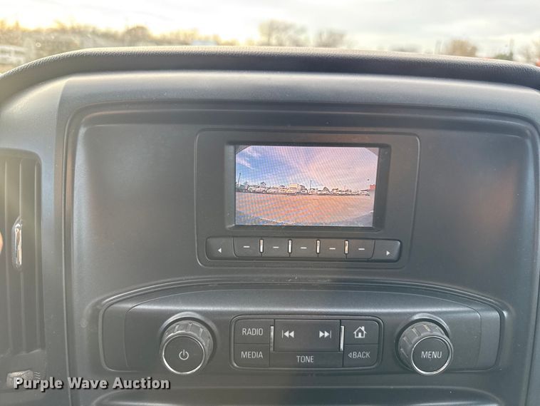 image for item EG1862 2016 Chevrolet 2500HD Double Cab utility bed pickup truck