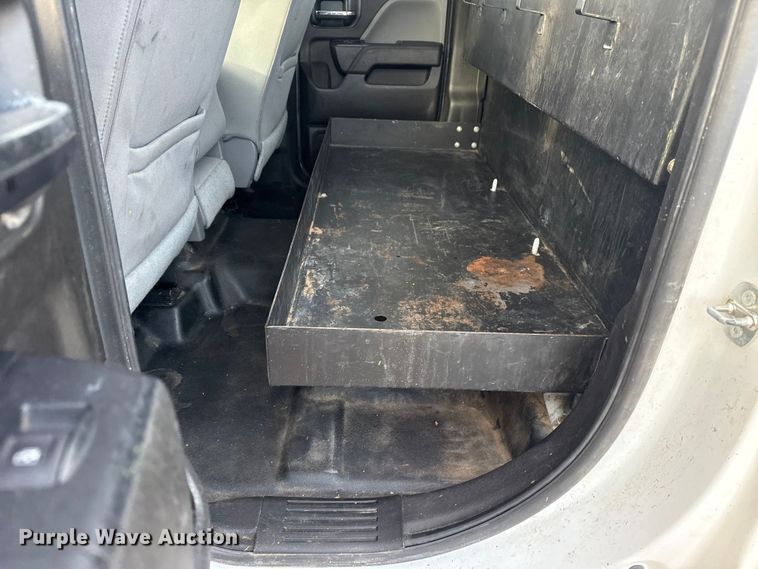 image for item EG1862 2016 Chevrolet 2500HD Double Cab utility bed pickup truck