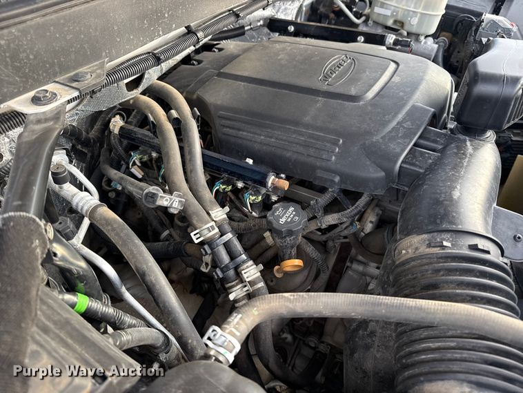 image for item EG1862 2016 Chevrolet 2500HD Double Cab utility bed pickup truck