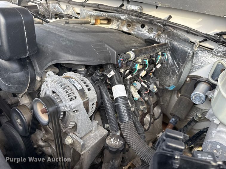 image for item EG1862 2016 Chevrolet 2500HD Double Cab utility bed pickup truck