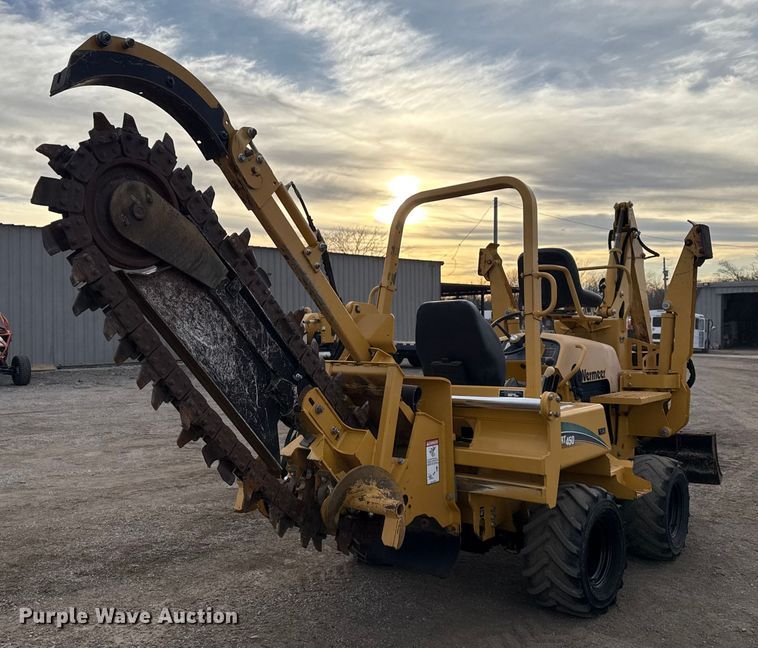 image for item EG1863 2011 Vermeer RT450 trencher