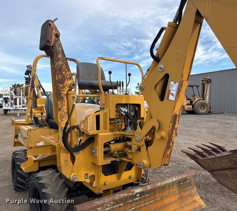 image for item EG1863 2011 Vermeer RT450 trencher