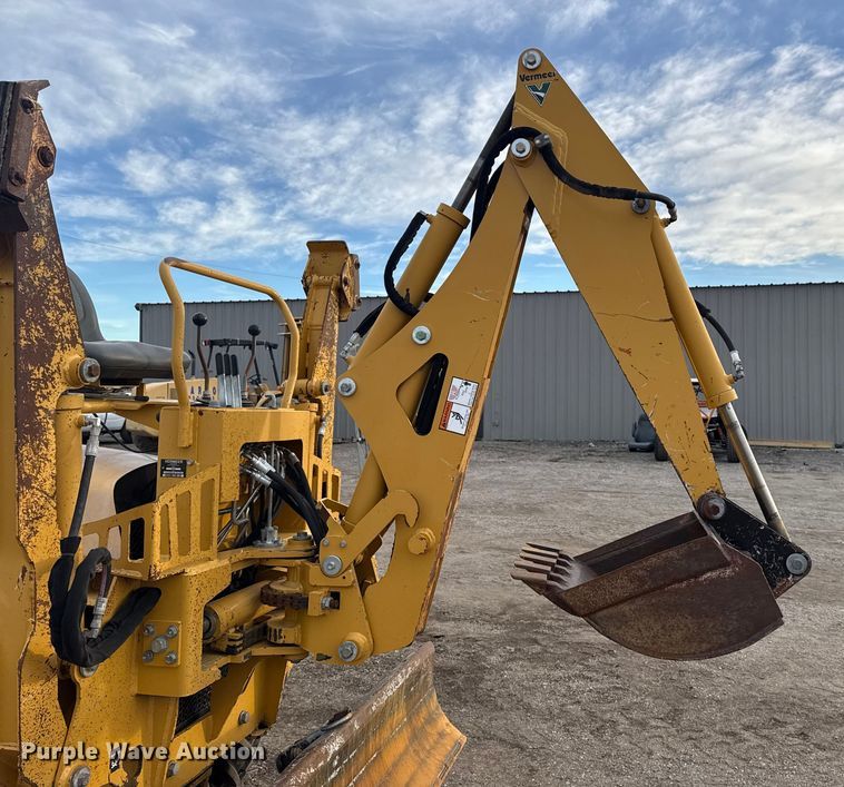 image for item EG1863 2011 Vermeer RT450 trencher