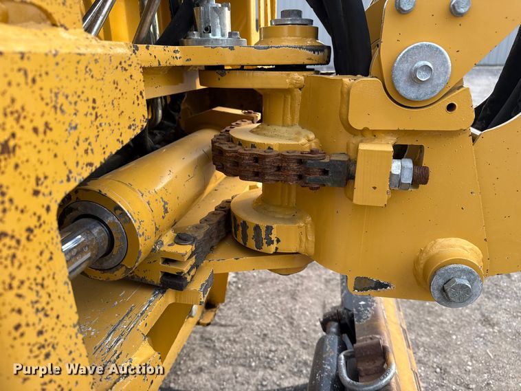 image for item EG1863 2011 Vermeer RT450 trencher