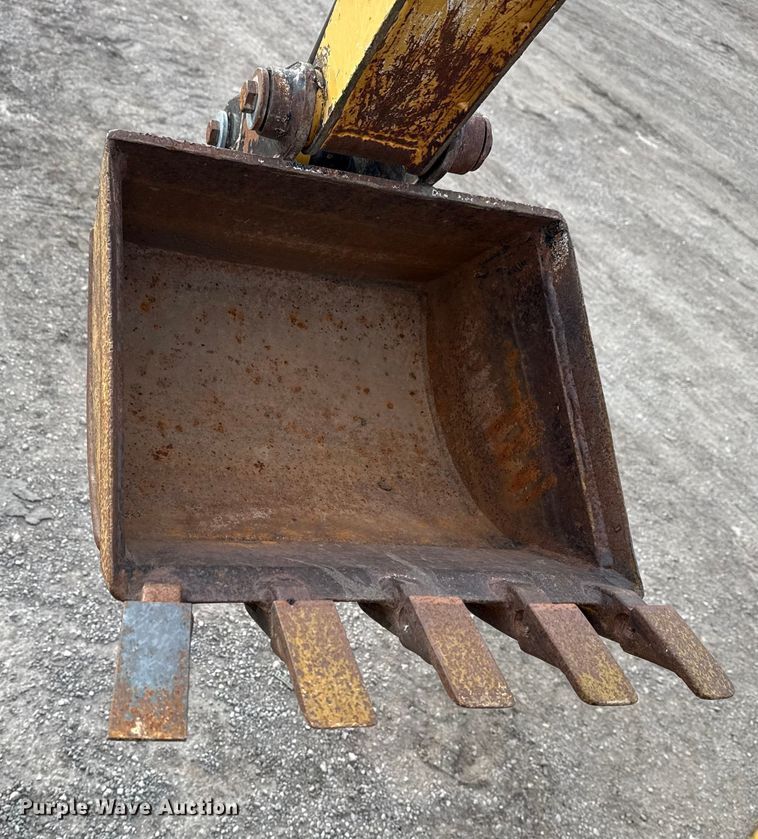 image for item EG1863 2011 Vermeer RT450 trencher