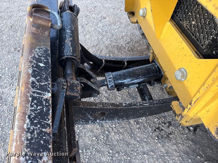 image for item EG1863 2011 Vermeer RT450 trencher