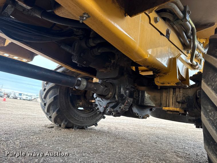 image for item EG1863 2011 Vermeer RT450 trencher