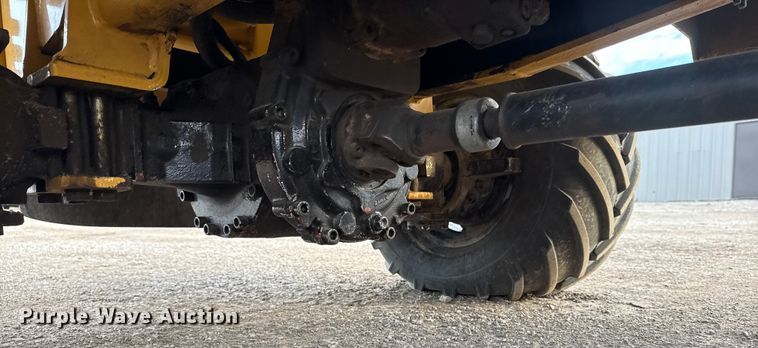 image for item EG1863 2011 Vermeer RT450 trencher