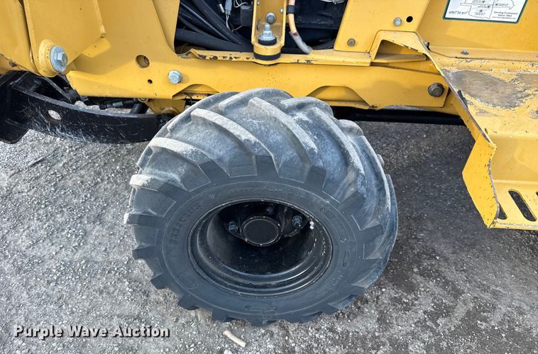 image for item EG1863 2011 Vermeer RT450 trencher