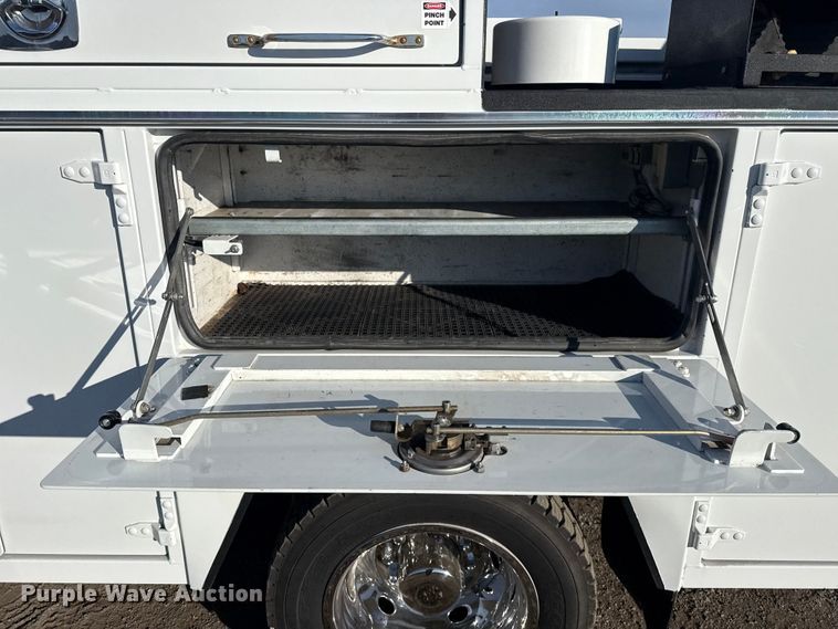 image for item EG1867 2013 Ford F450 Super Duty XL utility / service truck