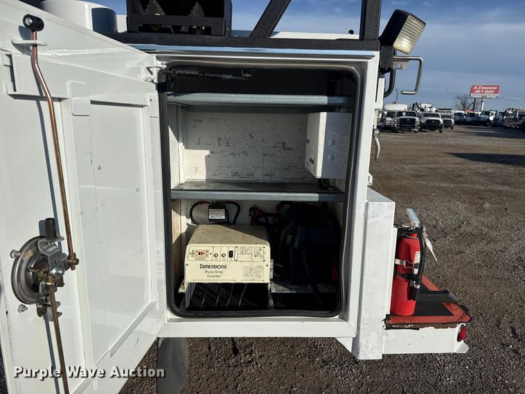 image for item EG1867 2013 Ford F450 Super Duty XL utility / service truck