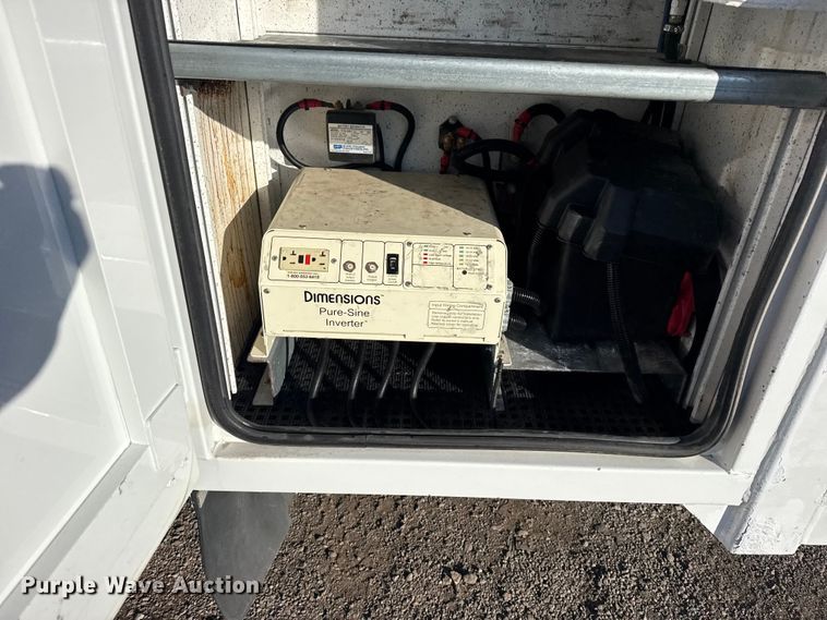 image for item EG1867 2013 Ford F450 Super Duty XL utility / service truck