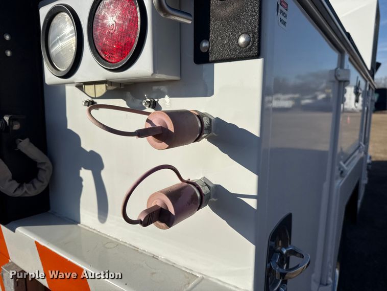 image for item EG1867 2013 Ford F450 Super Duty XL utility / service truck