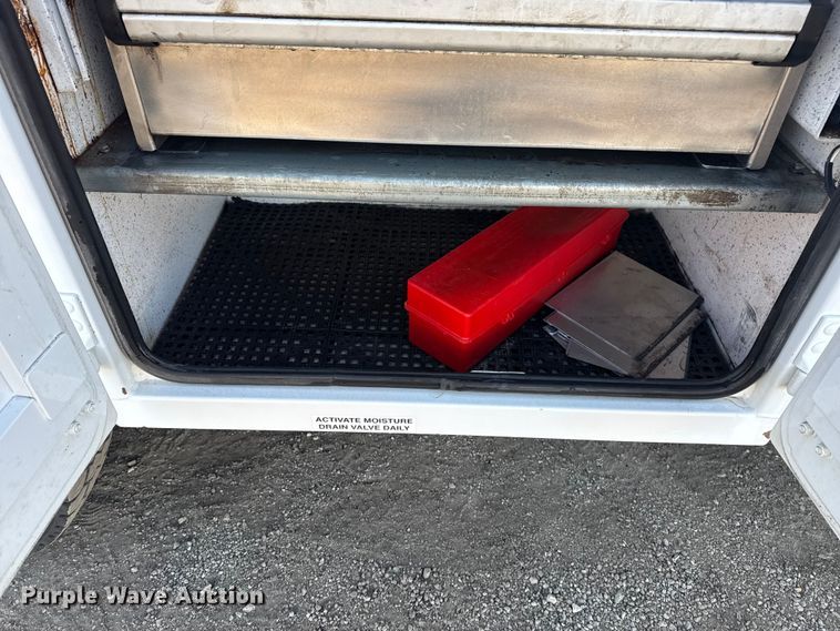 image for item EG1867 2013 Ford F450 Super Duty XL utility / service truck