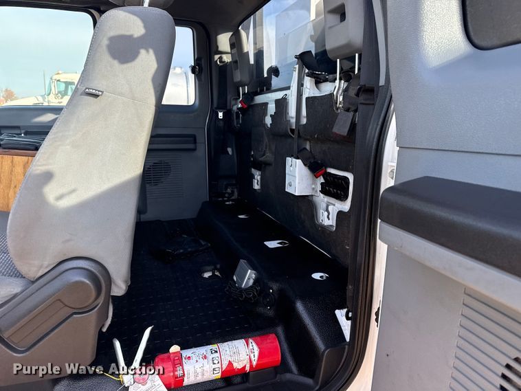 image for item EG1867 2013 Ford F450 Super Duty XL utility / service truck