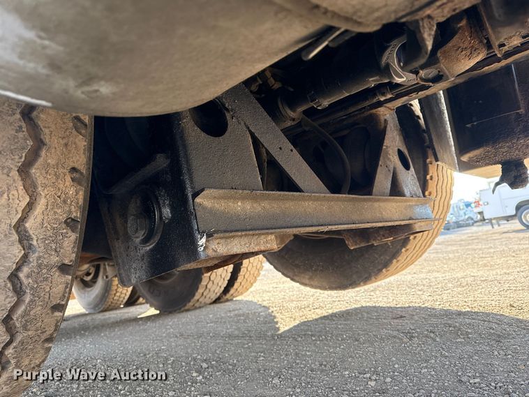 image for item EG1868 2013 Mack GU713 vacuum truck