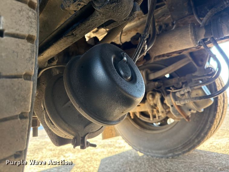 image for item EG1868 2013 Mack GU713 vacuum truck