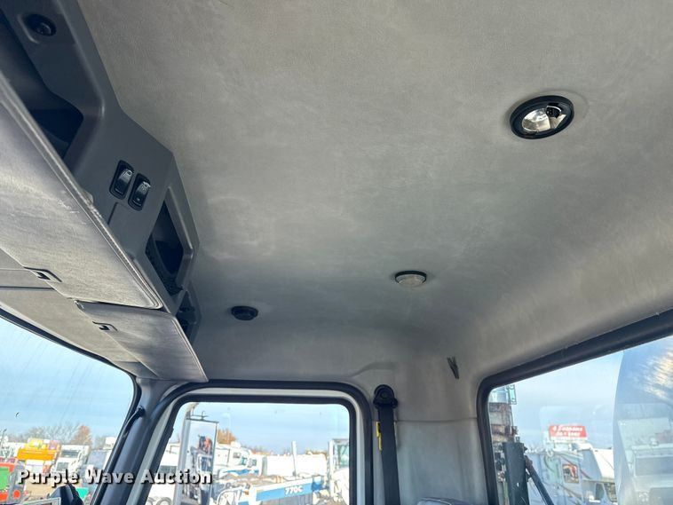 image for item EG1868 2013 Mack GU713 vacuum truck