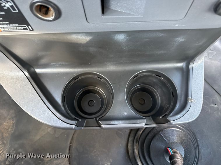 image for item EG1868 2013 Mack GU713 vacuum truck