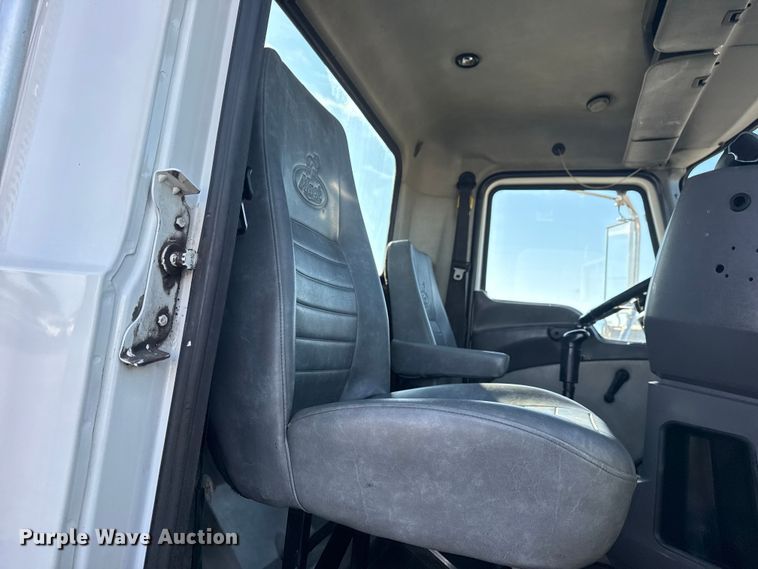 image for item EG1868 2013 Mack GU713 vacuum truck