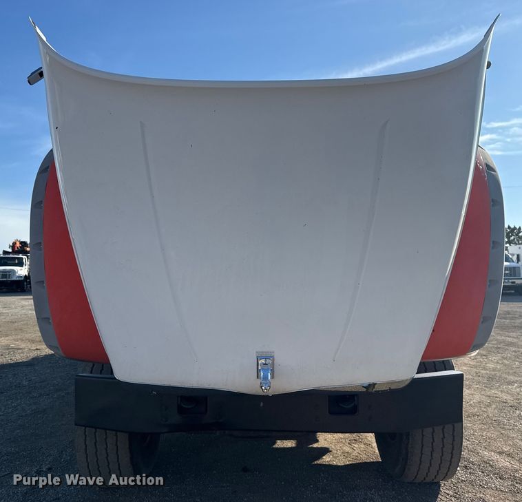 image for item EG1868 2013 Mack GU713 vacuum truck