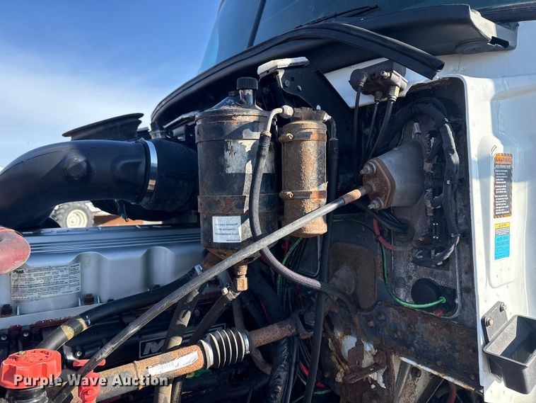 image for item EG1868 2013 Mack GU713 vacuum truck