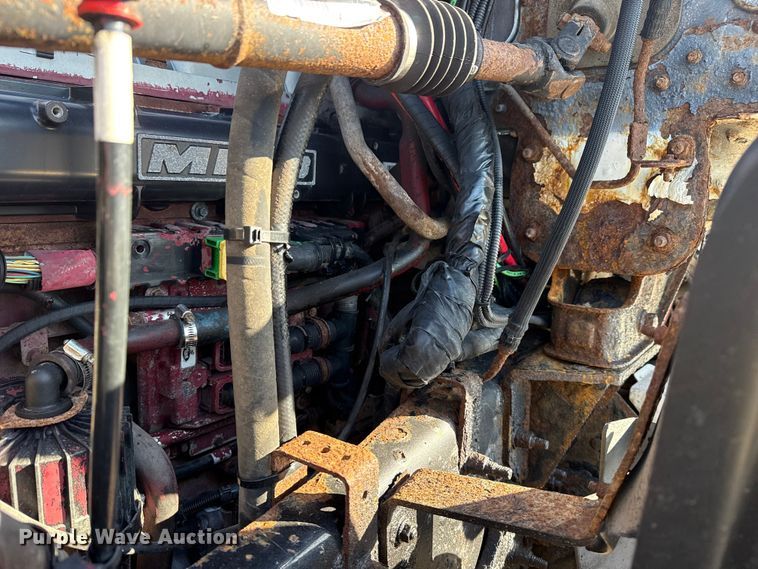 image for item EG1868 2013 Mack GU713 vacuum truck