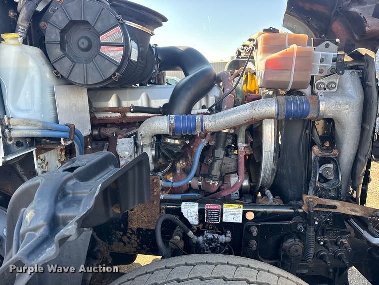 image for item EG1868 2013 Mack GU713 vacuum truck