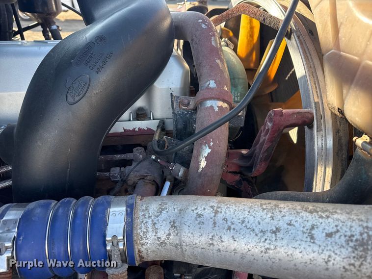 image for item EG1868 2013 Mack GU713 vacuum truck