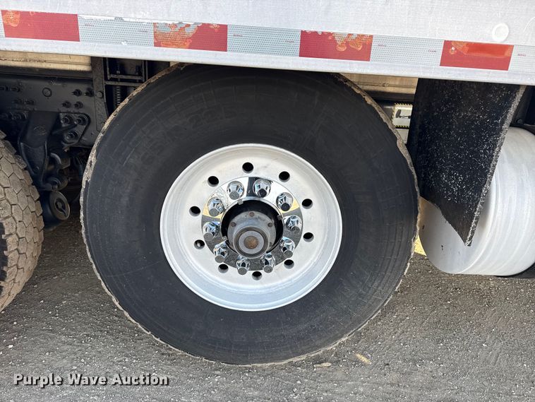 image for item EG1868 2013 Mack GU713 vacuum truck