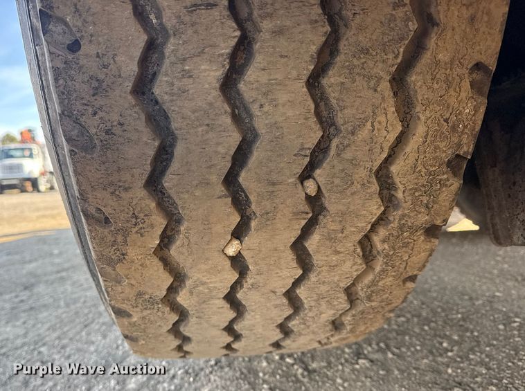 image for item EG1868 2013 Mack GU713 vacuum truck