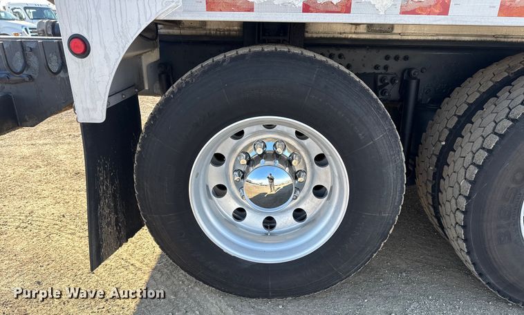 image for item EG1868 2013 Mack GU713 vacuum truck