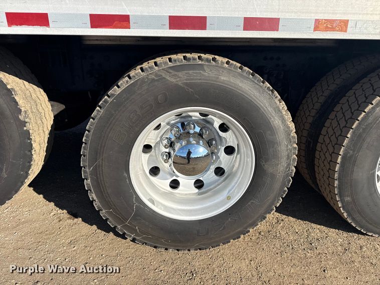 image for item EG1868 2013 Mack GU713 vacuum truck